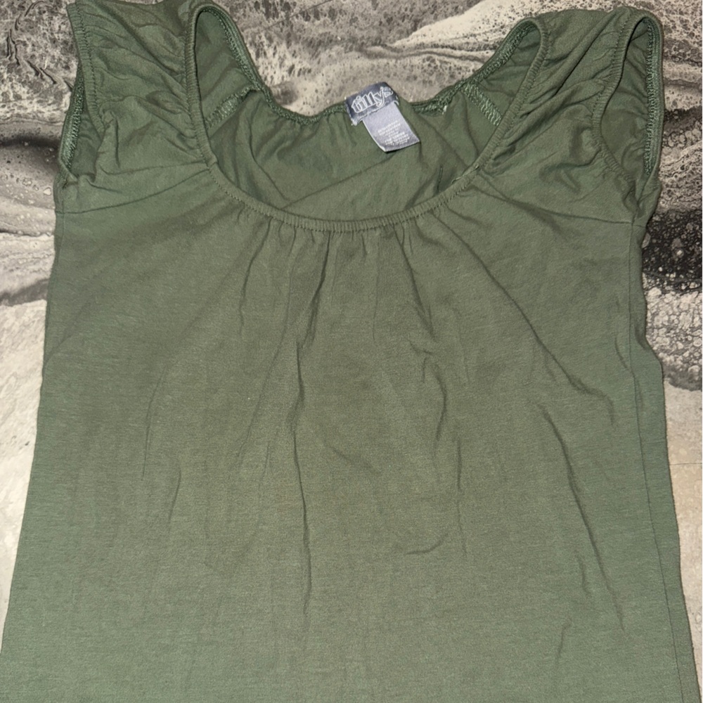 Tilly's Green Casual Top